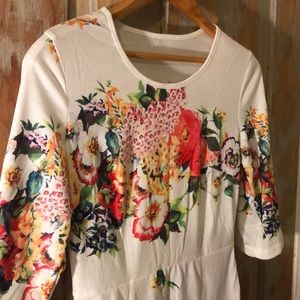 No Brand Online Boutique White Floral Dress Small